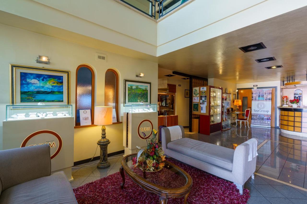 Cristallo Hotel 4*